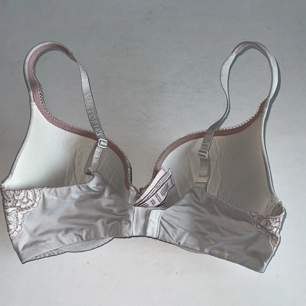 Victoria’s Secret White With Pink Lace Trim Body By Victoria Perfect Shape Bra